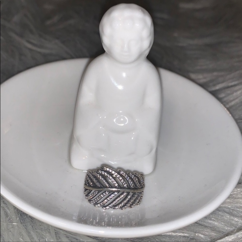 size 6 pandora feather ring